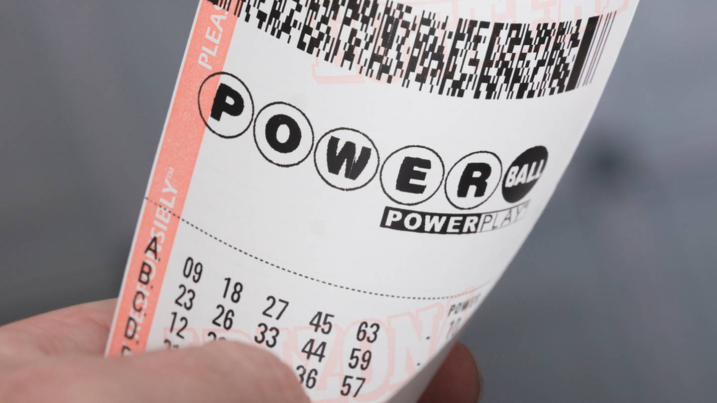 Florida Woman Cashes In With Winning 10 Million Powerball Double Play Ticket 951 Wape 3267