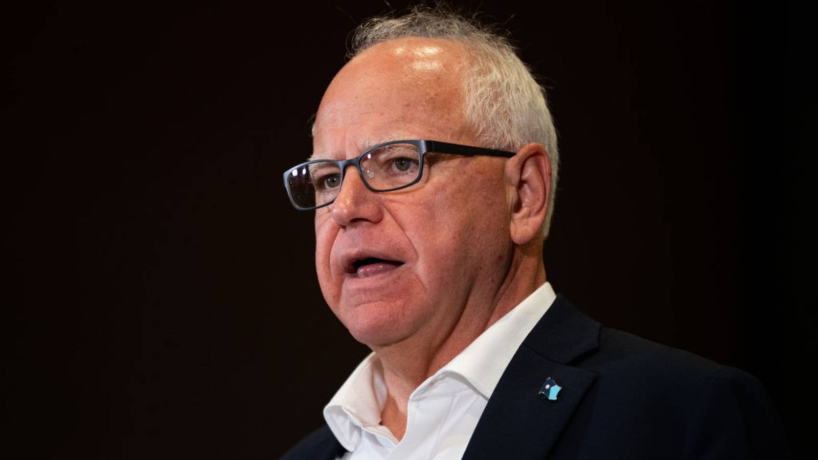 Election 2024 Who is Tim Walz, Kamala Harris’ running mate 95.1 WAPE